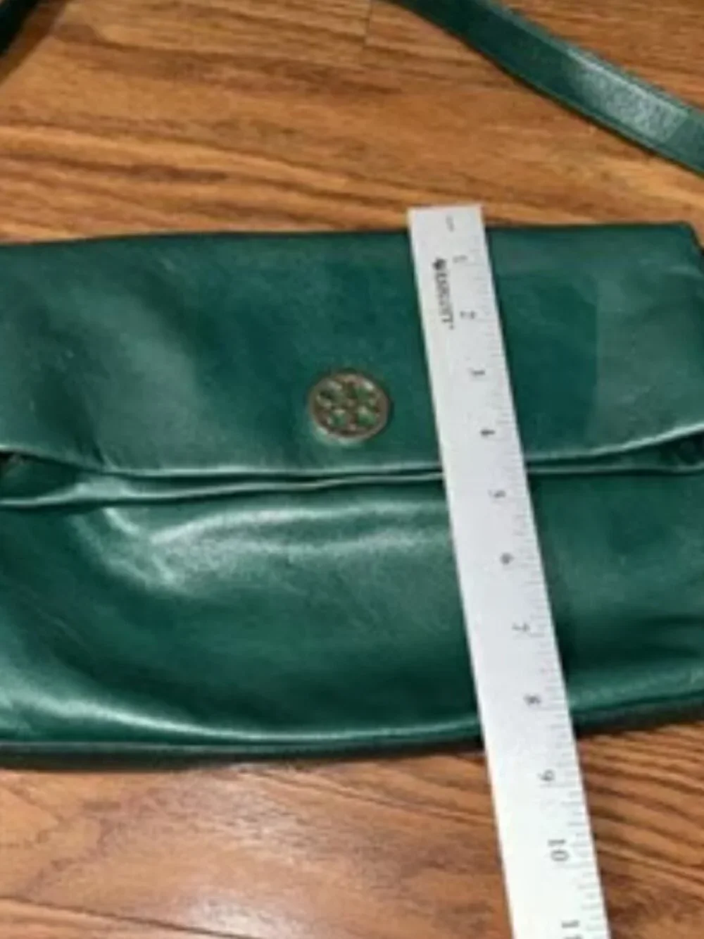Tory Burch Emerald Green Gold Hardware Leather 3 way Magnetic Closure Shoulder